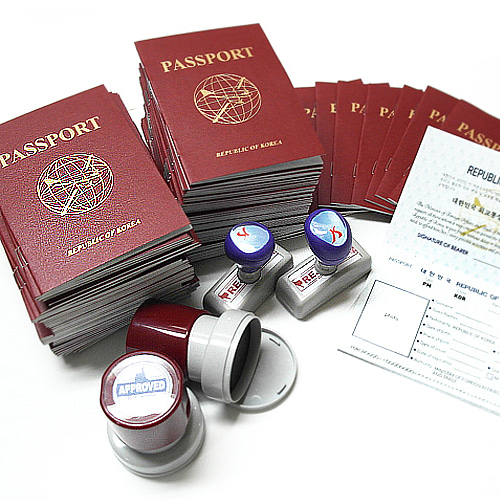 (리틀램스쿨)(영어교구) 여권(Red)세트_100 (여권100+이민국 도장4)